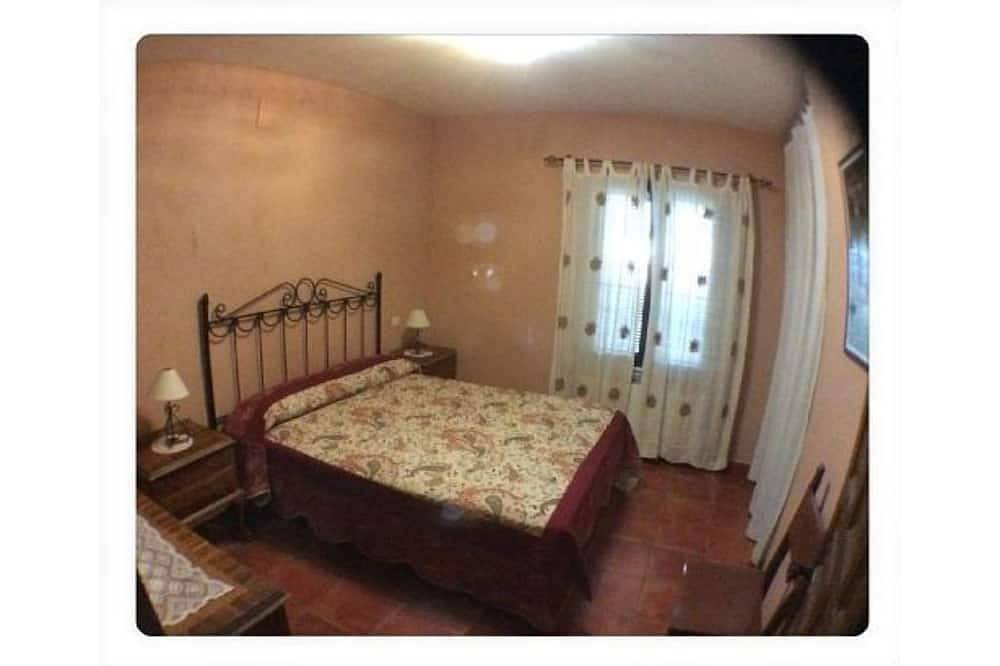 Rural Cortijo in the Natural Park Lagunas de Ruidera, 2 houses, up to 16 pax. in Ruidera, Lagunas de Ruidera Natural Park