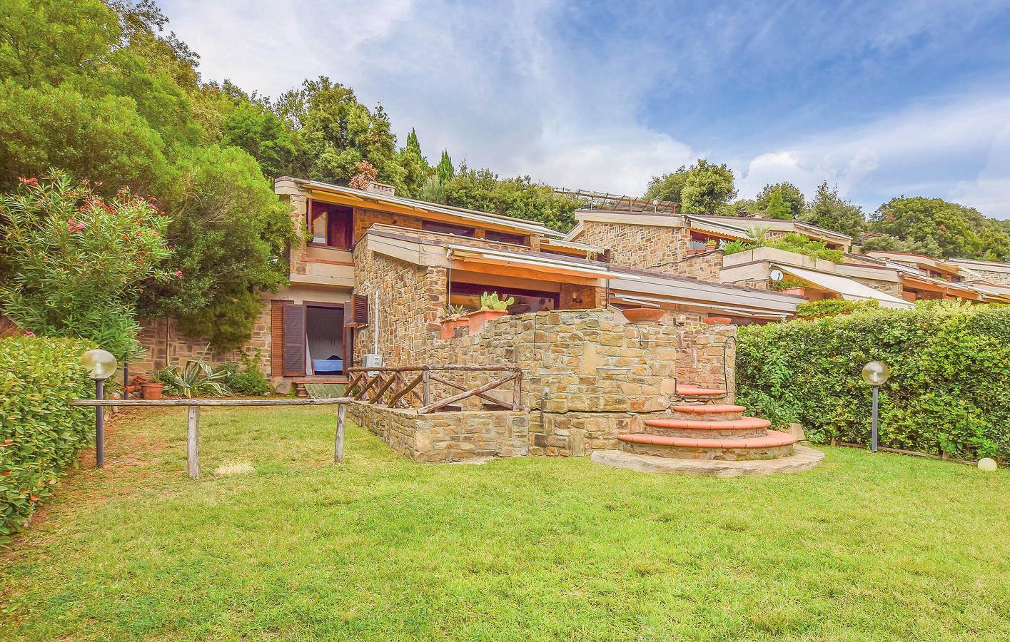 Appartement de vacances entier, Appartement confortable : à 2 km de la plage, Wi-Fi et oasis de verdure in Castiglione della Pescaia, Province de Grosseto