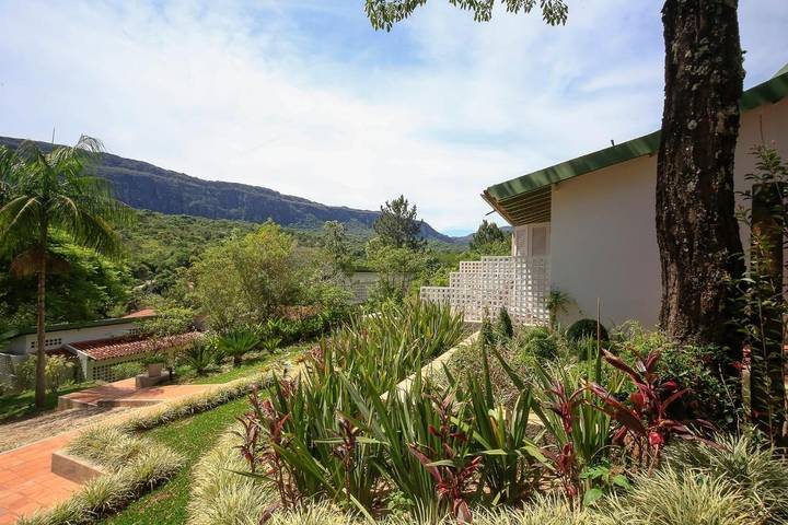 Casas e apartamentos de temporada para 2 pessoas, com piscina e vista e ainda balcão and jardim em Tiradentes