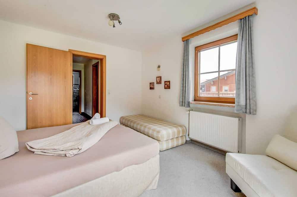 Ganze Wohnung, Wohnung in Hainzenberg am Skilift in Hainzenberg, Zillertaler Alpen