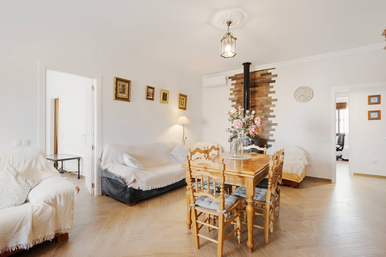 Casa de vacaciones 'Miró' con vistas a la montaña, piscina privada, wifi y aire acondicionado in Humilladero, Provincia de Málaga