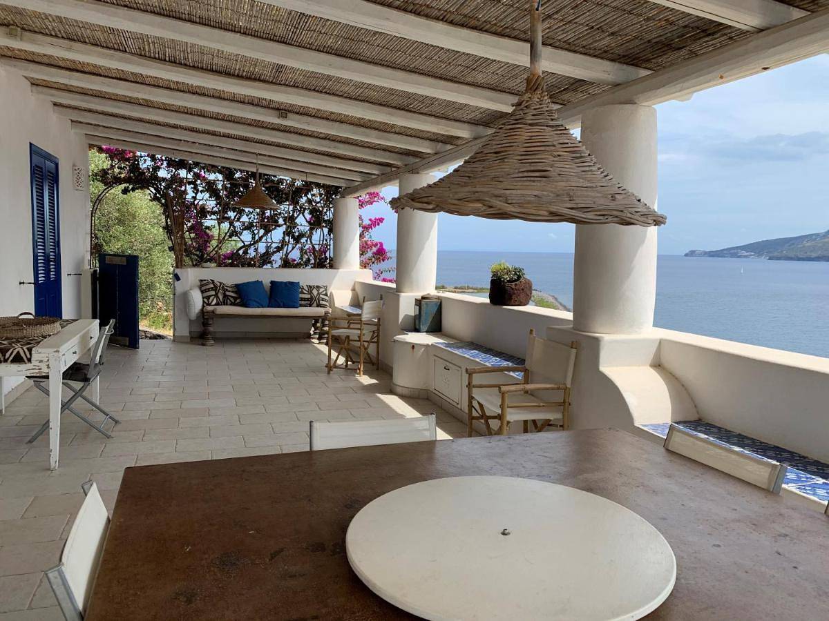Three-Bedroom House in Santa Marina Salina, Salina