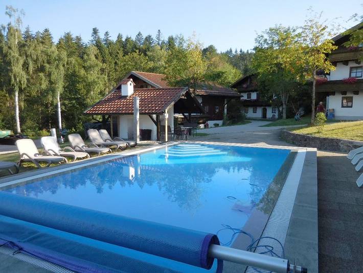 Ferienwohnung für 4 Personen, mit Balkon/Terrasse und Balkon sowie Garten und Pool in Hauzenberg - 4