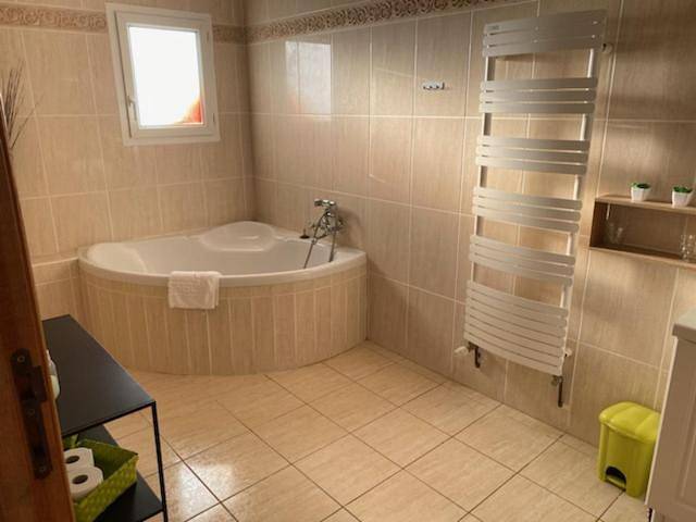 Chambre d’hôte pour 4 personnes, avec terrasse ainsi que vue et jardin à Vierzon - 2