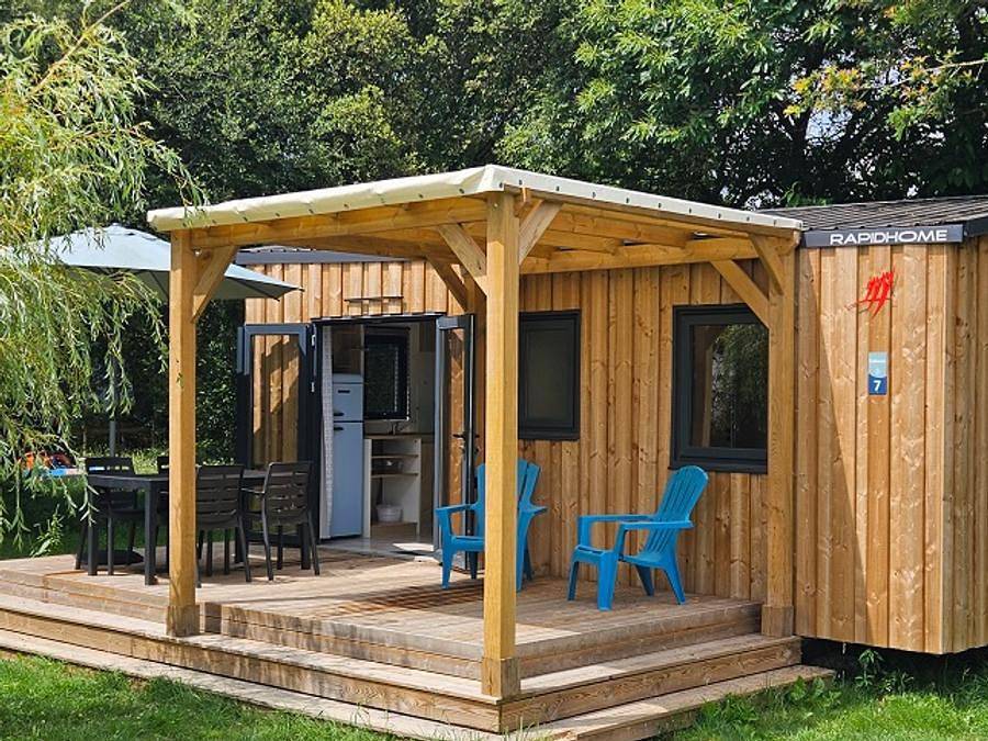 Camping Domaine de Kervallon - Mobile home 4 persons - 2 bedroom cabin in Caro, Vannes region
