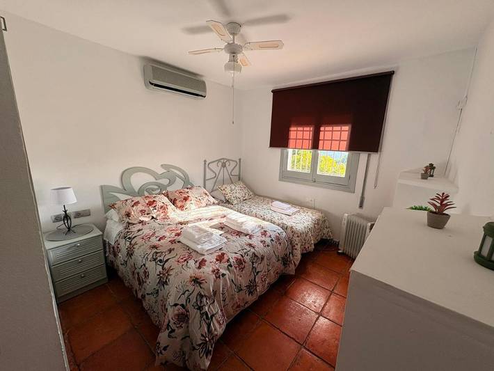 Casa rural para 14 personas, con vistas además de piscina y jardín, Se admiten mascotas en Córdoba - 3