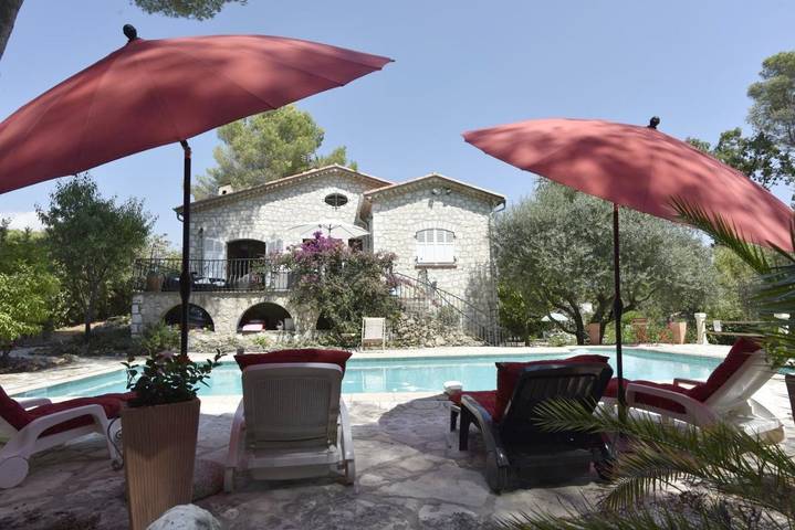 Villa pour 7 personnes, avec Balcon et Terrasse ainsi que Jardin et Piscine à Saint-Paul-de-Vence