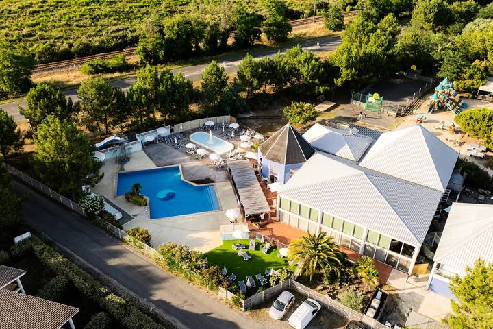 Chalet pour 4 personnes, avec terrasse et piscine en Gironde - 3
