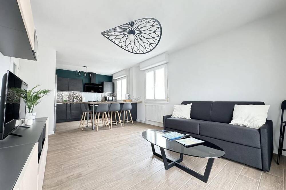 Entire apartment, Nice F3 Berthelot, Fully Equipped - Wi-Fi, Cl-Fd in Clermont-Ferrand, Volcans d'Auvergne Regional Nature Park