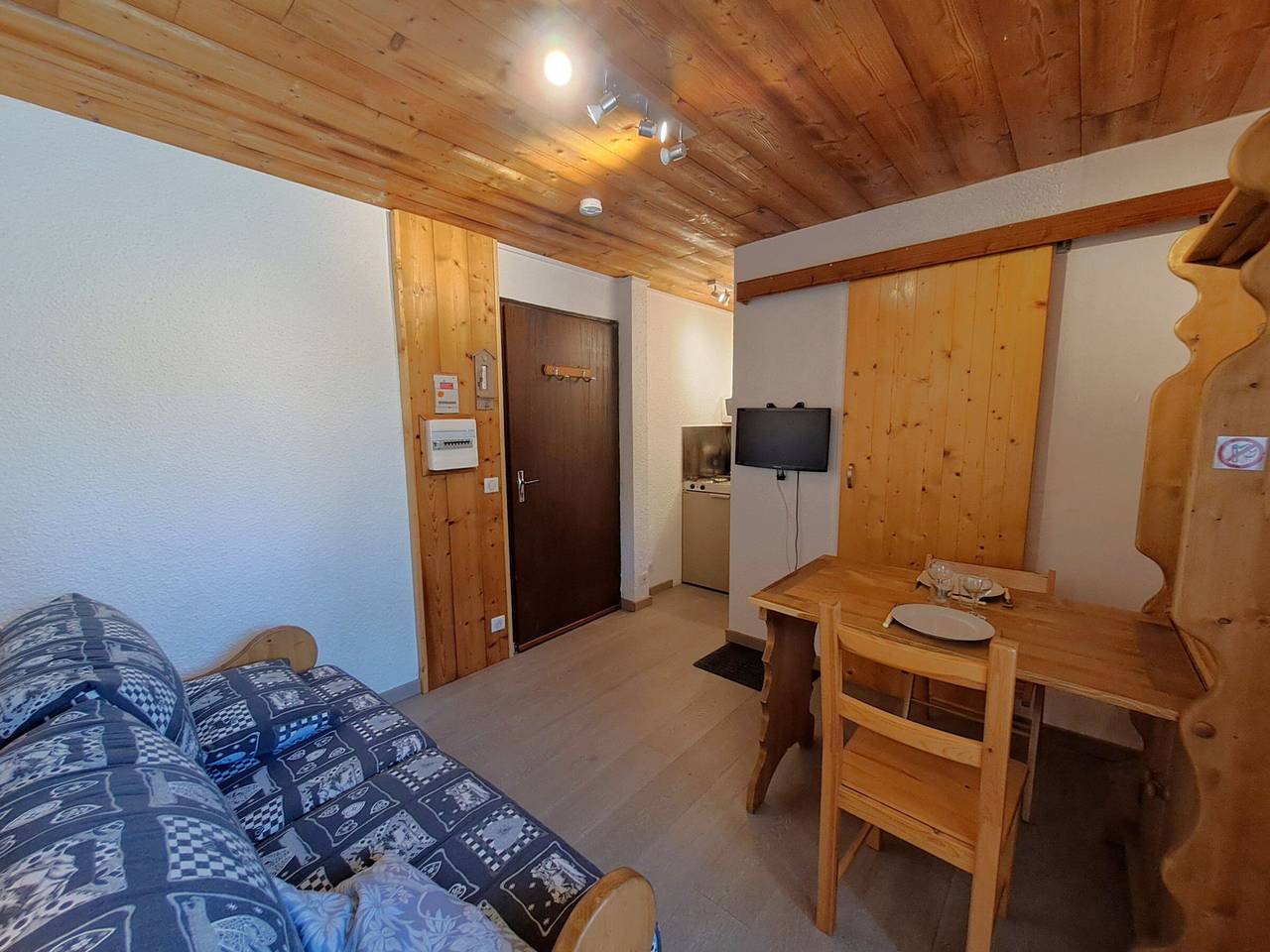 Studio entier, Studette rénovée 2 personnes, centre Les Deux Alpes in Mont-de-Lans, Les Deux Alpes