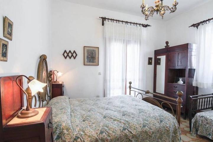 Villa con 2 appartamenti spaziosi per 2 x 7 persone e piscina vicino a Pisa e al mare in Fauglia, Riviera Toscana