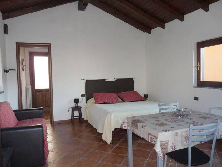 Gîte pour 2 personnes, avec vue ainsi que jardin et vue sur le lac dans Pettenasco - 3