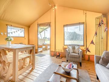 Glamping for 6 People in Bawdeswell, Norfolk, Photo 4