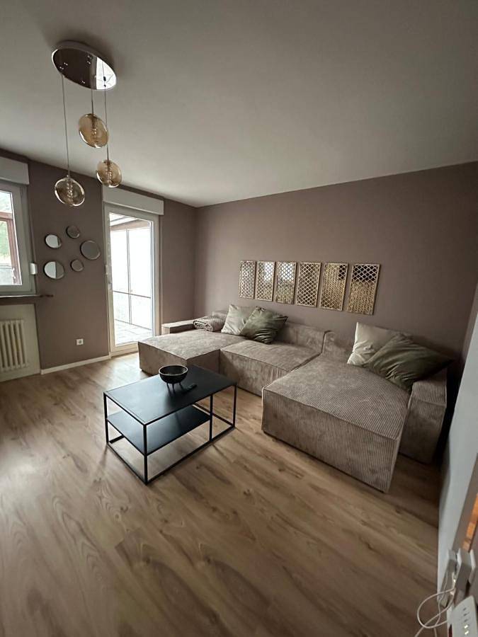 Ferienhaus für 9 Personen, mit Balkon und Terrasse in Pirmasens