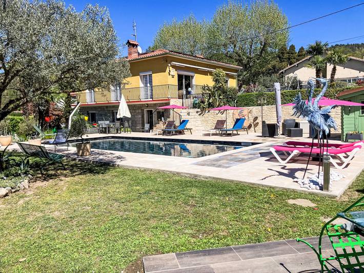 Ferienhaus für 2 Personen, mit Terrasse und Garten
