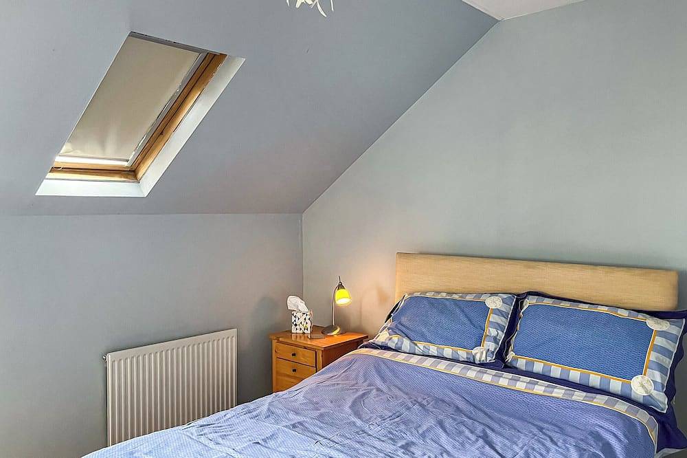 4 bedroom accommodation in Exmouth in Exmouth, Devon