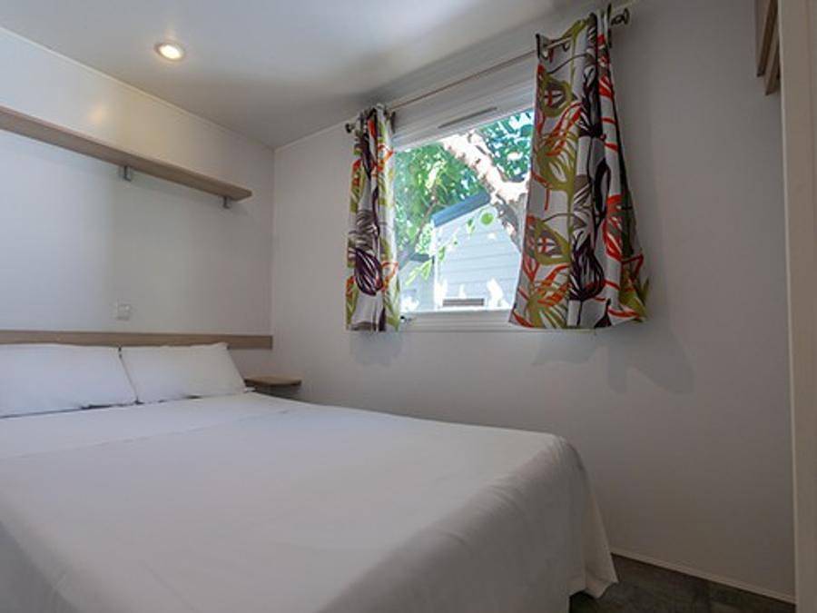 Camping Laguna Village - Mobile home 6 persons - | Comfort Xl | 2 Bedrooms | 4/6 Pers. | Raised terrace | Air conditioning | Tv in Caorle, Venice Province