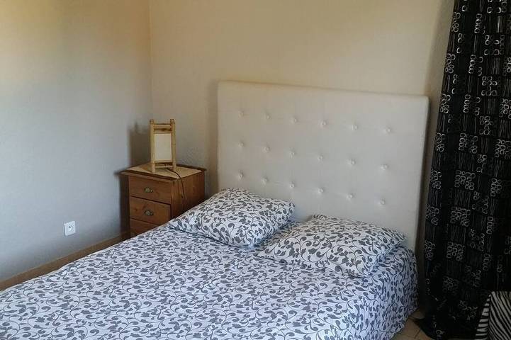 Location de vacances pour 6 personnes, avec jardin et terrasse à Châteauneuf-de-Gadagne - 4
