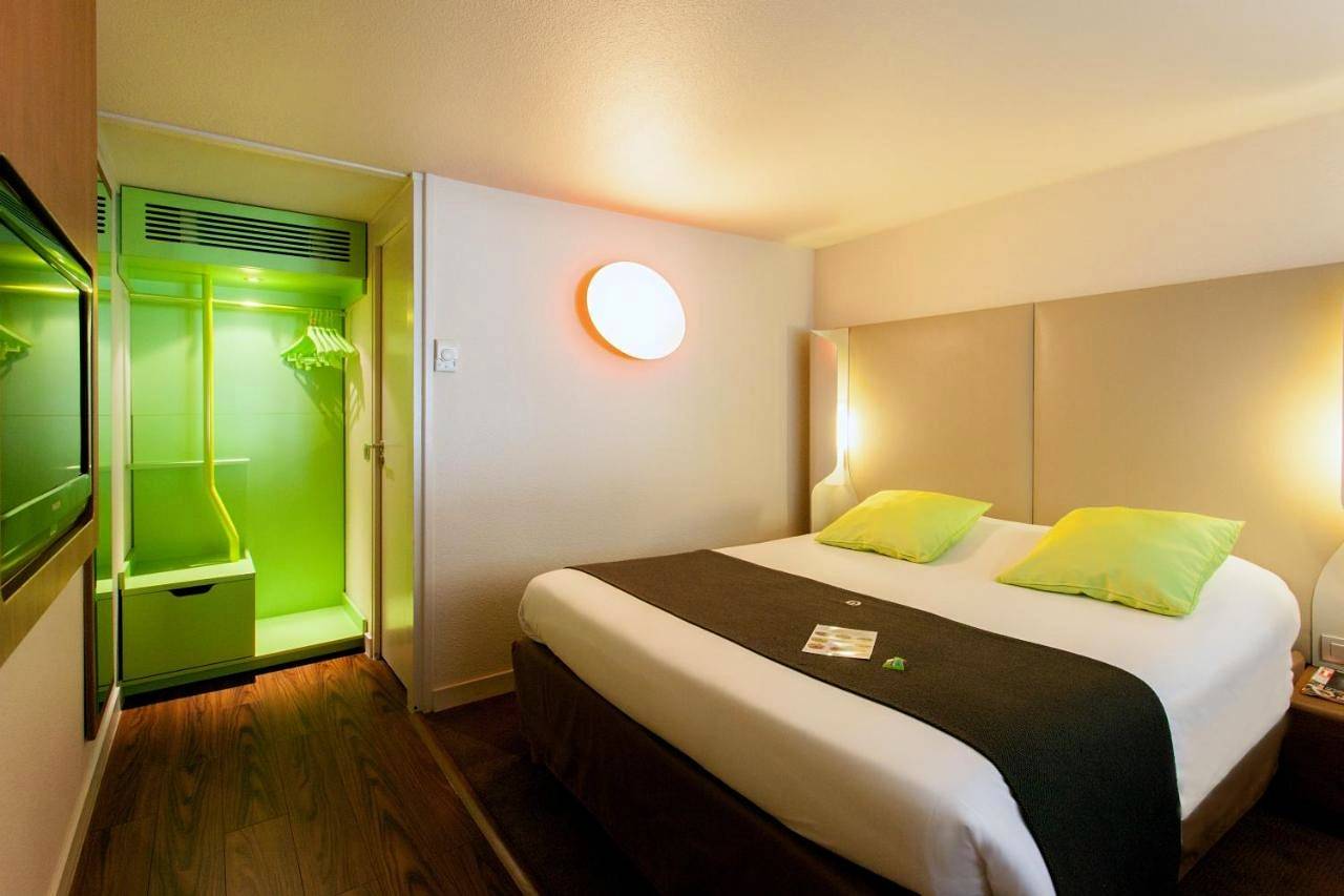 Standard Double Room with One Single Bed - Up to Ten Years in Joué-lès-Tours, Région de Tours
