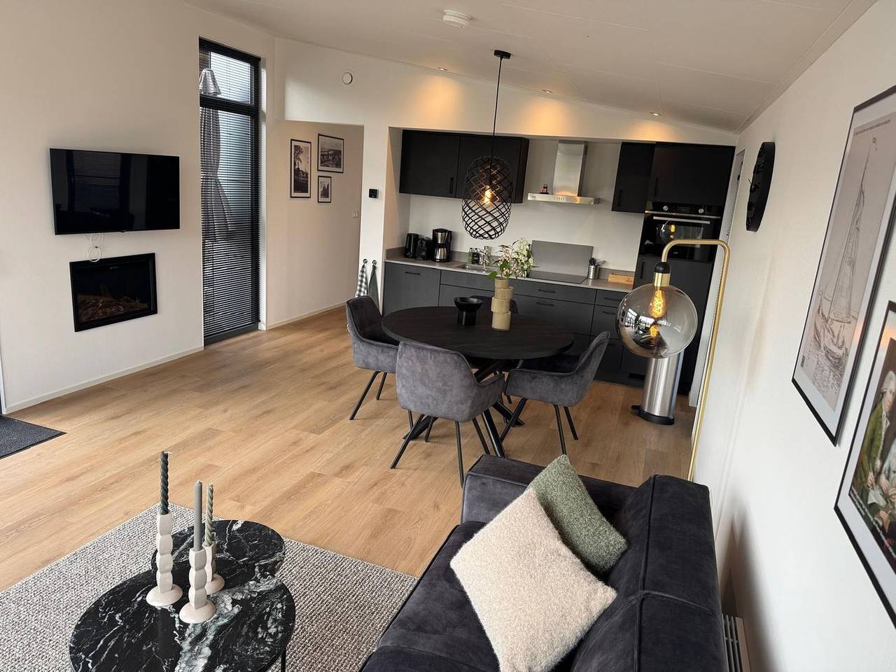 Erleben Sie den Luxus und Komfort im Chalet Enkhuizer Hof Nr. 453 in Enkhuizen, Ijsselmeer