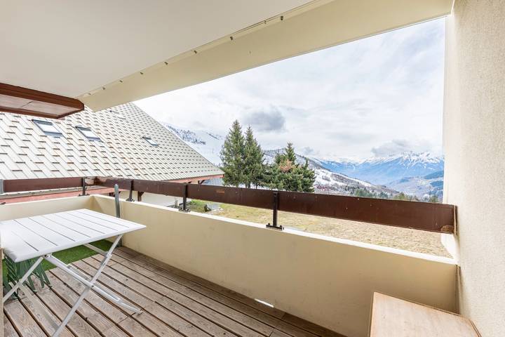 Gîte pour 10 personnes, avec balcon, animaux acceptés à Montgellafrey - 3