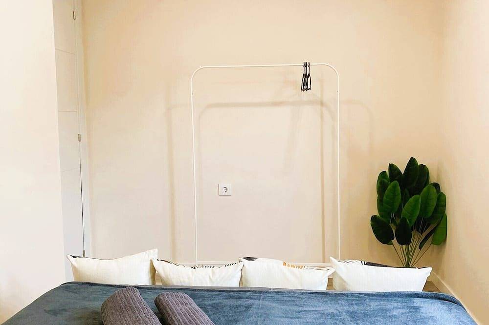 Entire apartment, Brand new apartment in Bcn with photo booth in Santa Coloma de Gramenet, Barcelonès