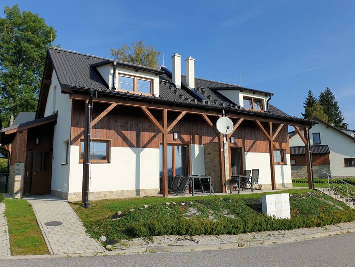 Vakantiehuis voor 5 personen, met terras en tuin, met huisdier in Lipno