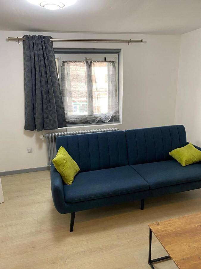 Gîte pour 3 personnes, avec vue dans Neuville-Saint-Rémy