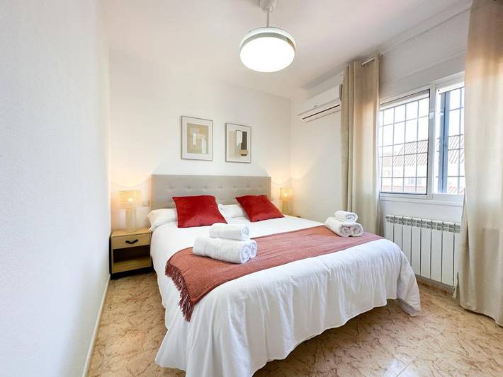 Apartamento para 6 personas, con Terraza además de Jardín y Piscina para niños en Torrijos