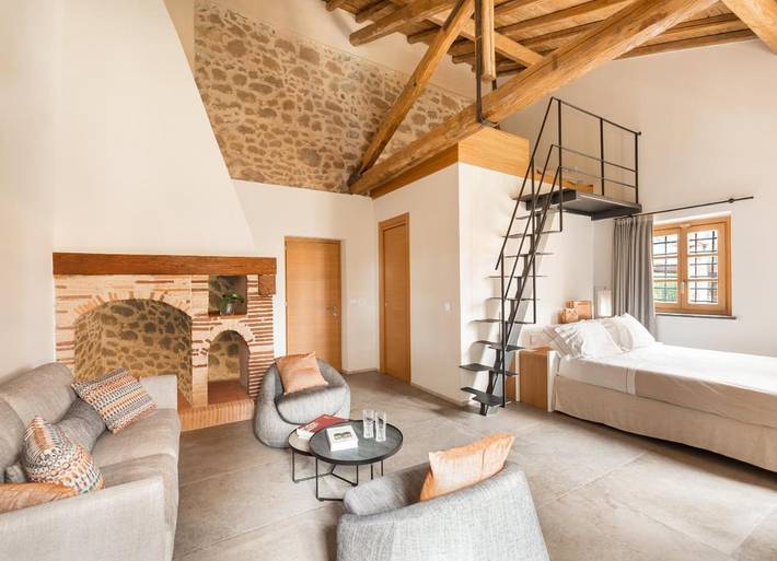 Station pour 4 personnes, avec jardin et piscine ainsi que sauna et jacuzzi à Cori - 2