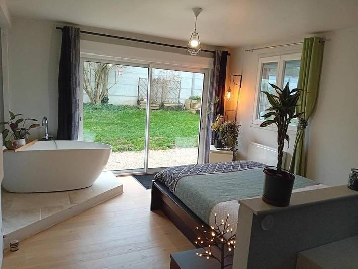 Gîte pour 2 personnes, avec Terrasse à Anet - 2
