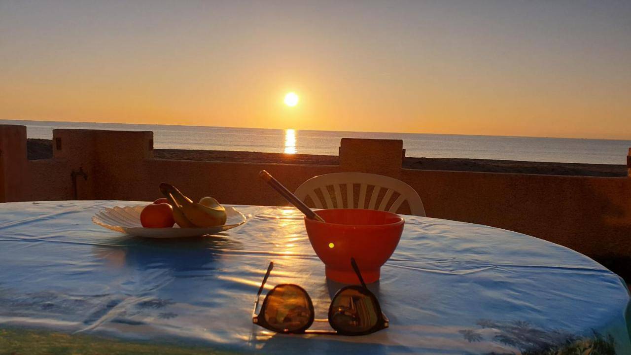 Maison de Vacances Bord de Mer Les Pieds dans l'Eau Leucate Sud France in Port Leucate, Leucate