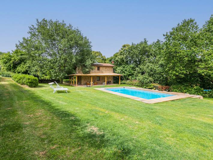 Casa vacanza per 4 persone, con giardino e terrazza in Pescia