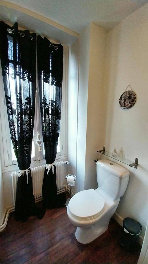 Maison d’hôte pour 2 personnes, avec terrasse à Saint-Sornin-Lavolps - 2