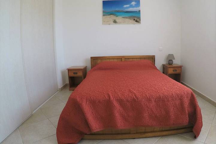 Location de vacances pour 6 personnes, avec jardin ainsi que terrasse et piscine à Monacia-d'Aullène - 4