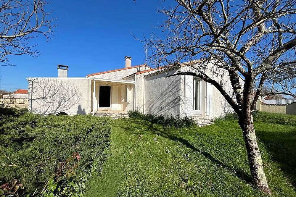 Large quiet house for 8 people - 10km from Royan in Saujon, Côte de Beauté