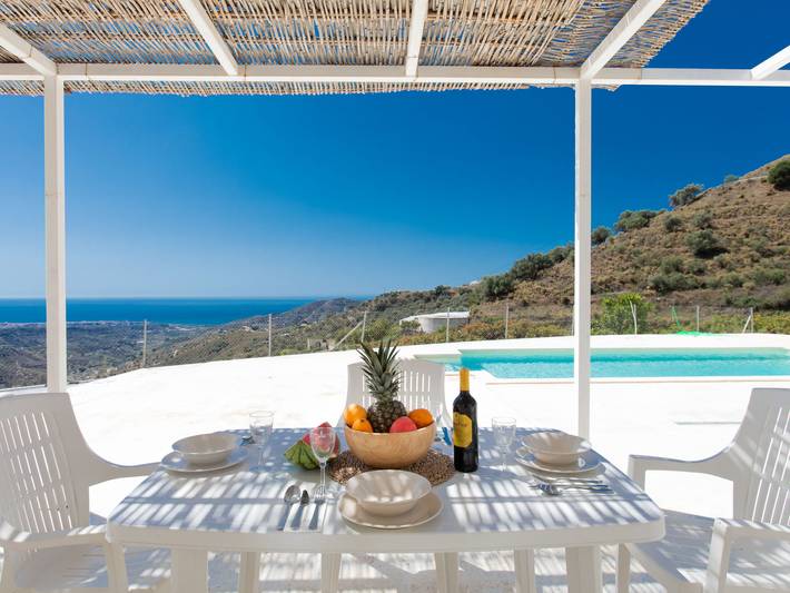 Casa rural para 4 personas, con terraza en Torrox - 2