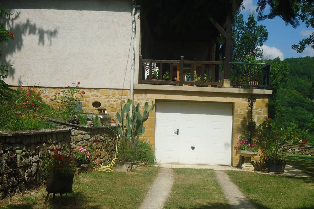 Ganze Wohnung, Vermietung ebenerdig im Haus, unabhängiger Zugang, Ruhe in Saint-Cyprien (Aquitanien), Périgord Noir