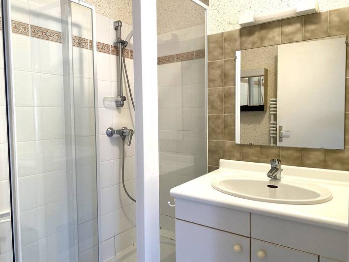 Gîte pour 4 personnes, avec balcon dans Casino de Perros-Guirec - 4