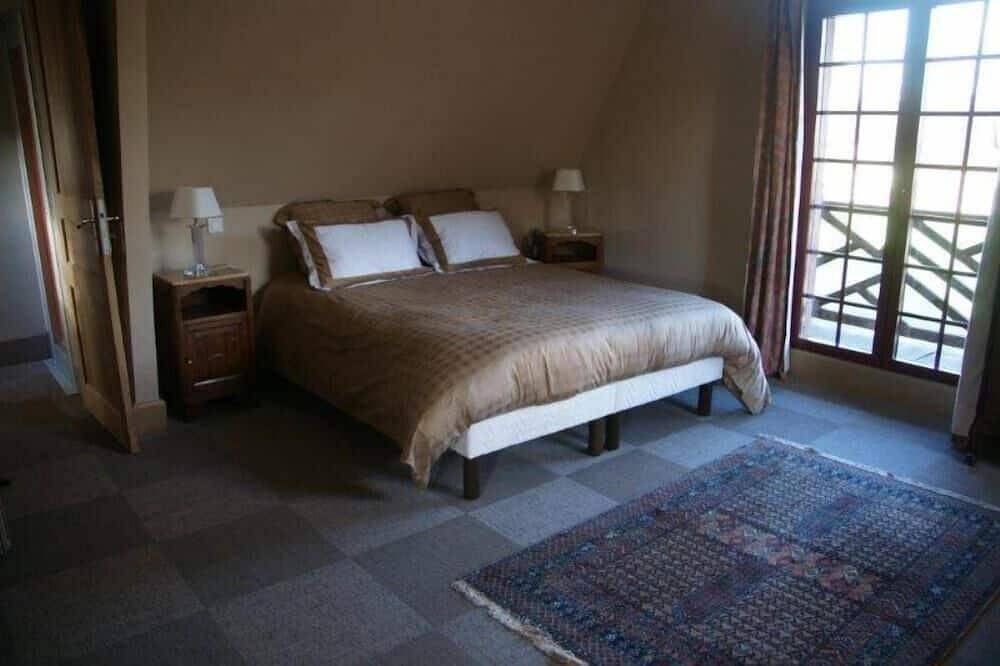 House with garden with access to the disabled in Sainte-Famille-en-Auge, Lisieux region