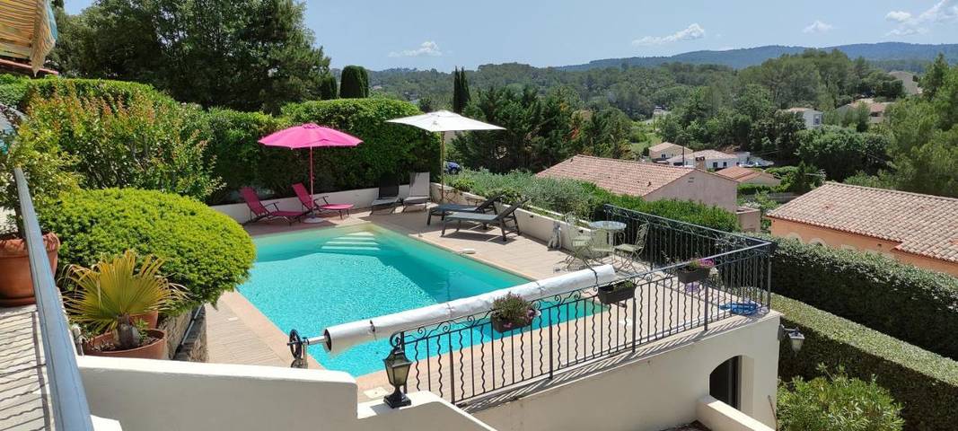 Chambre d’hôte pour 4 personnes, avec piscine ainsi que vue et jardin à Carcès - 4