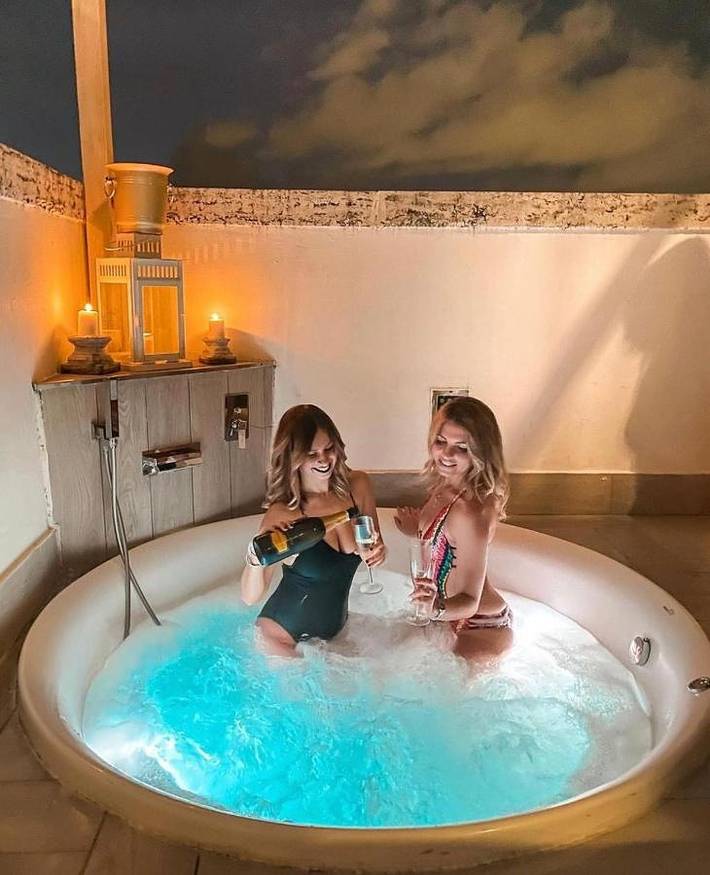 B&b per 2 persone, con Balcone e Idromassaggio nonché Terrazza e Sauna in Fontana di Trevi