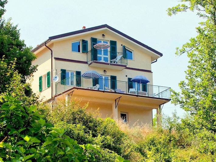 Ferienhaus für 14 Personen, mit Ausblick und Garten sowie Terrasse, mit Haustier - 1