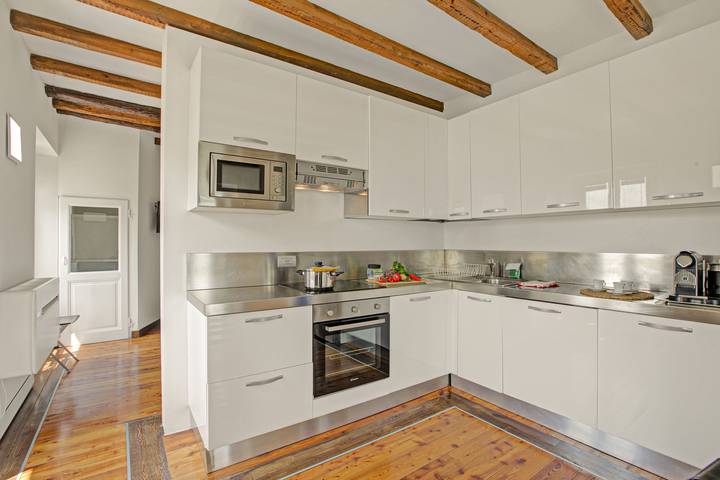 Appartement entier, Mirador Del Lago with Lake View Balcony in Lugano, Lac de Lugano
