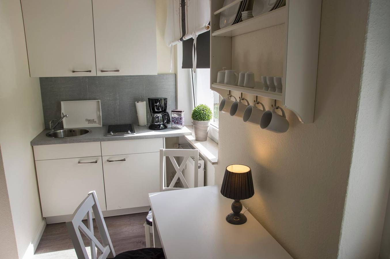 Ganze Wohnung, Fp61-Studio für 2 Personen mit moderner Ausstattung und Schwimmbad & Sauna im Haus in Sahlenburg Strand, Cuxhaven