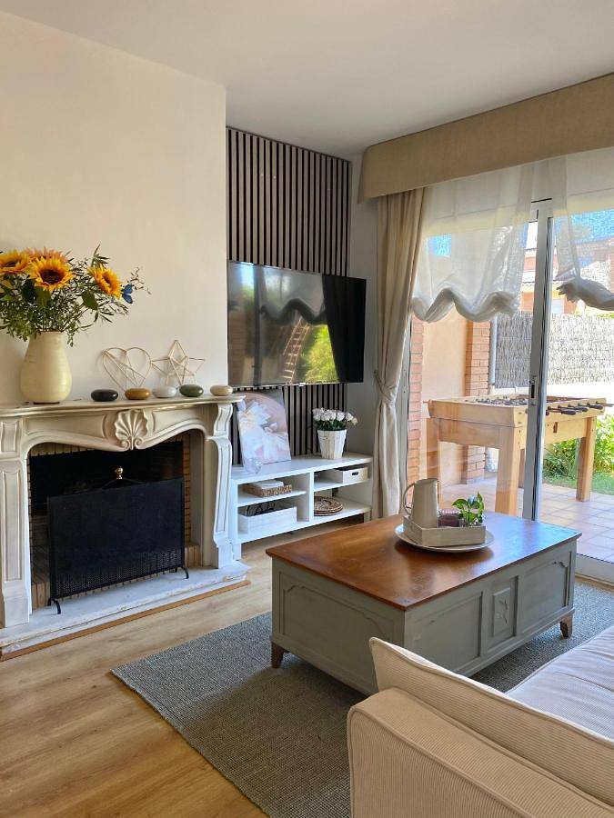 Casa rural para 12 personas, con Balcón y Terraza además de Jardín y Piscina en San Pedro de Ribas