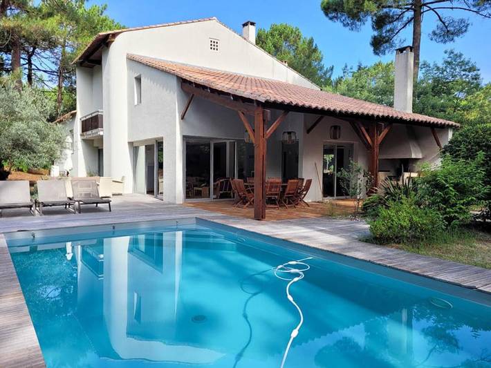 Villa pour 12 personnes, avec terrasse ainsi que jardin et piscine dans La Palmyre - 2