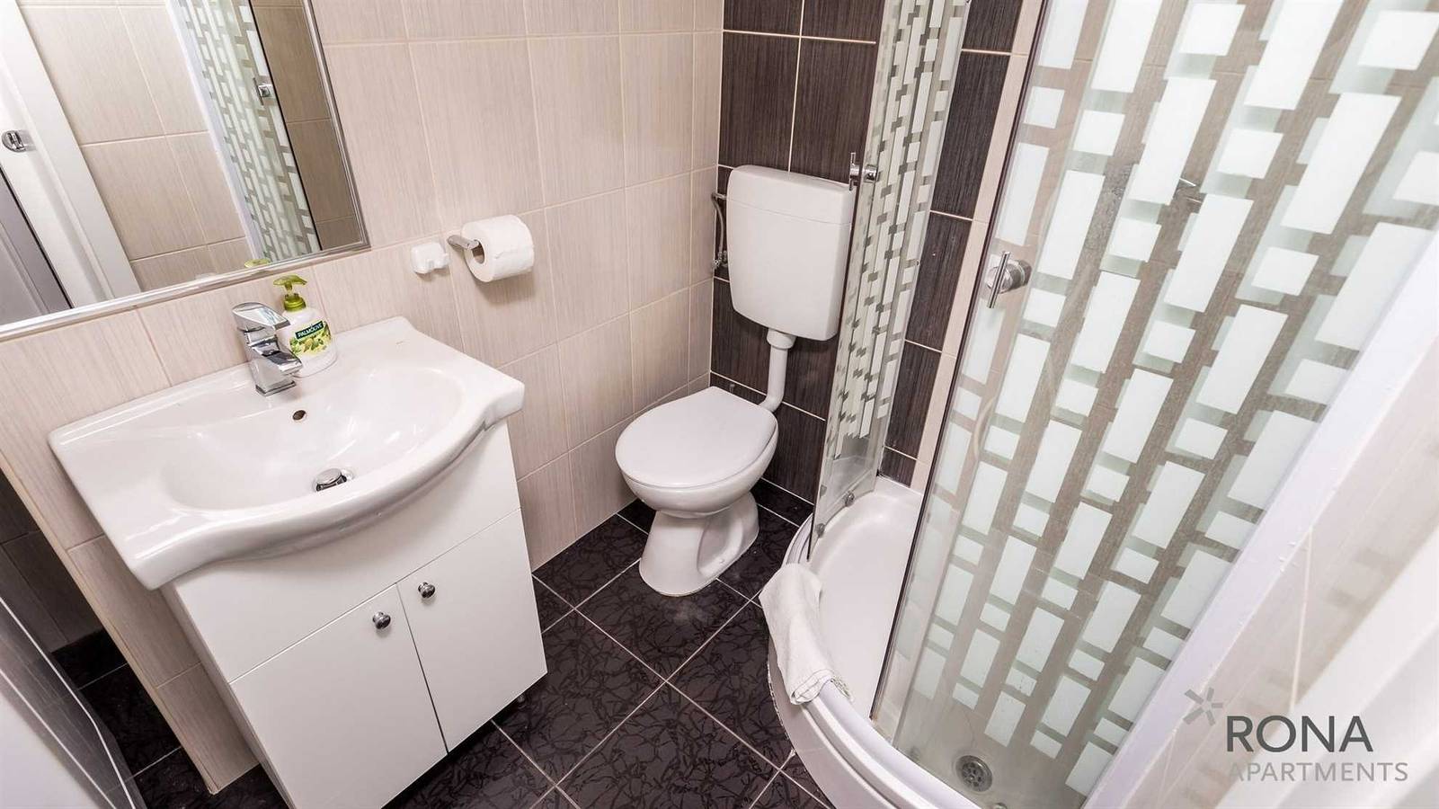 Appartement entier, Rona apartment Zlatko 2 in Šimuni, Pag