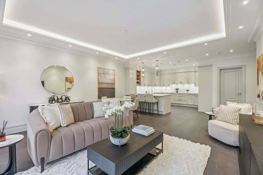 Ganze Wohnung, Luxury 2Br|Exclusive Gated Development by Tempstay in Sunningdale, Berkshire