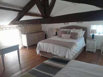 Gîte pour 5 personnes, avec piscine et jardin, animaux acceptés à Villefagnan